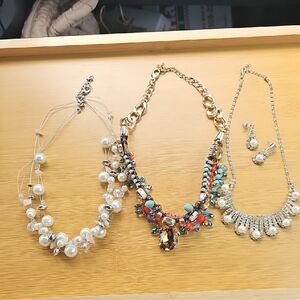 Gold and Red Statement Necklace with Elegant Design Set Of 3